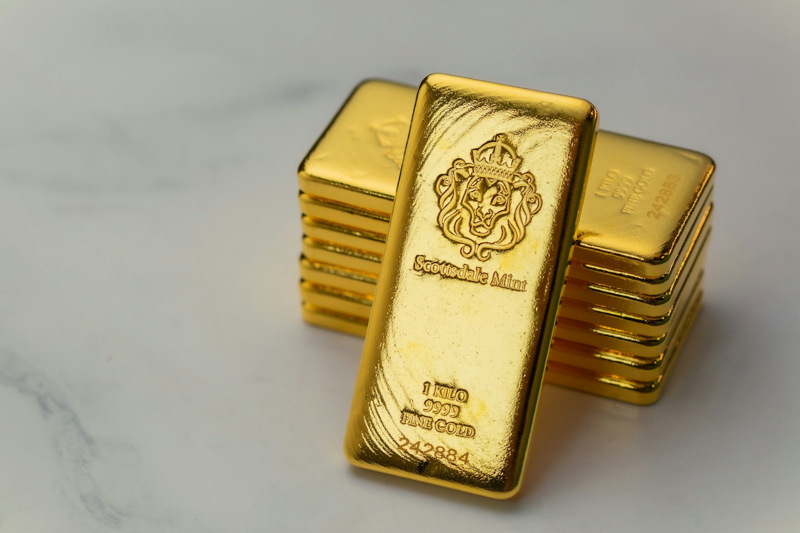 Gold - supporting image 1